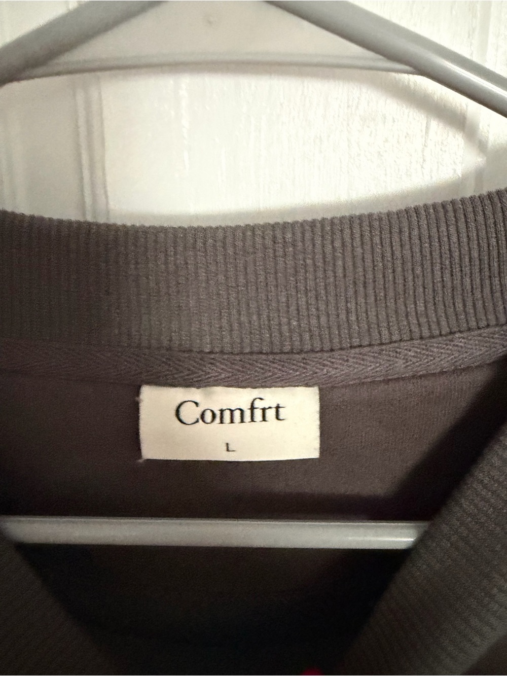Comfrt crewneck - Picture 3 of 3